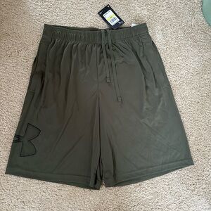 NWT Under Armour Men's Olive Green Shorts